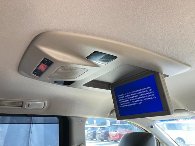 エルグランド ３５０ハイウェイスタープレミアム　純正メーカーナビ　フルセグ　ブルートゥース　ＤＶＤ再生　純正後席モニタ　全方位カメラ　両側電動スライドドア　電動リアゲート　黒本革電動シート　シートヒーター　レーダークルーズ　コーナーセンサー　ＥＴＣ（28枚目）