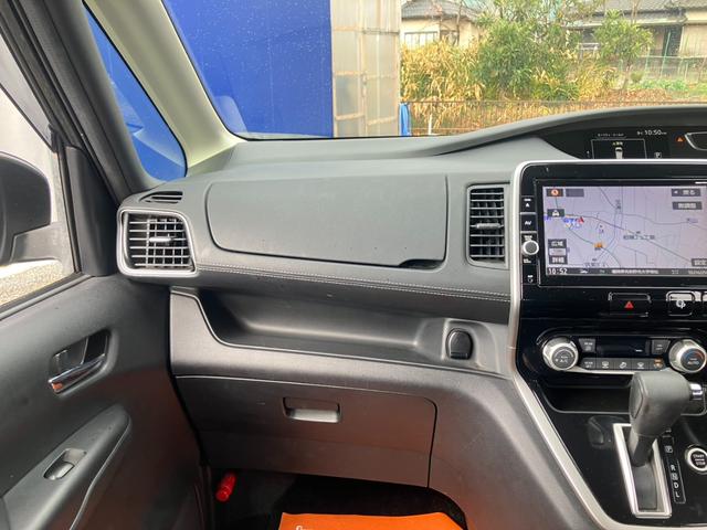 セレナ ハイウェイスター Vセレクション 純正9インチSDナビ フルセグ ブルートゥース HDMI ブルーレイ 純正11インチ後席モニター 全方位カメラ 両側電動スライドドア オートクルーズ レーンアラート 禁煙車 スペアキー有 純正ドラレコ(21枚目)