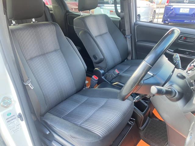 ノア ハイブリッドSi/ トヨタセーフティセンス 純正9型SDナビ フルセグ ブルートゥース HDMI バックカメラ 両側電動スライドドア オートクルーズ レーンアラート オートハイビーム 前後ドラレコ 禁煙車 シートヒータ(10枚目)