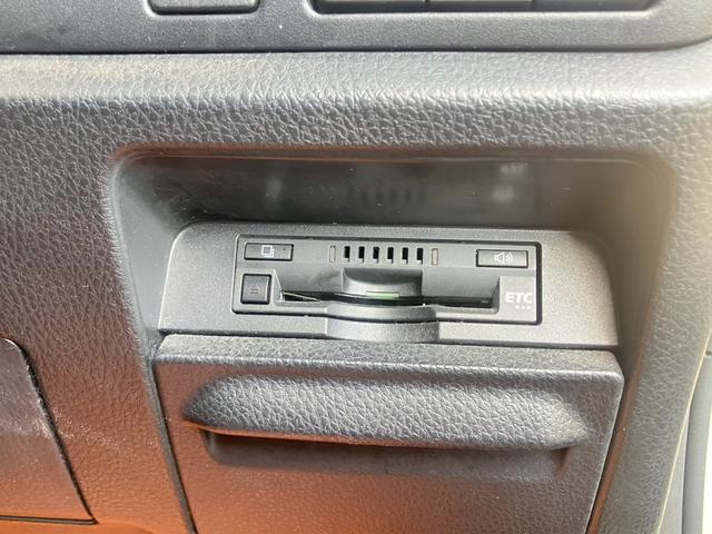 ノア ハイブリッドSi/ トヨタセーフティセンス 純正9型SDナビ フルセグ ブルートゥース HDMI バックカメラ 両側電動スライドドア オートクルーズ レーンアラート オートハイビーム 前後ドラレコ 禁煙車 シートヒータ(31枚目)