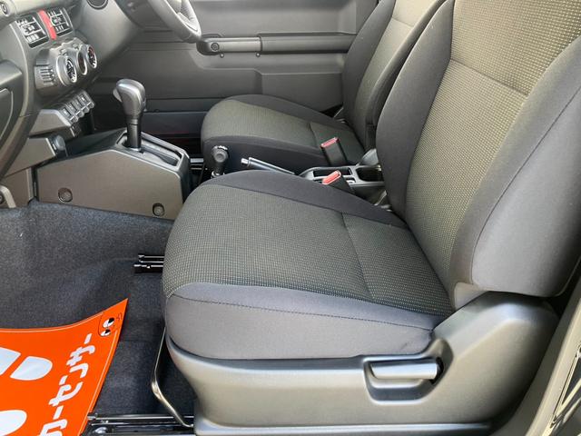 ジムニー ＸＣ　スズキセイフティサポート　禁煙車　ダウンヒルコントロール　オートクルーズ　シートヒーター　レーンアラート　オートハイビーム　ライトウォッシャー　コーナーセンサー　スペアキー有　新車保証書（13枚目）