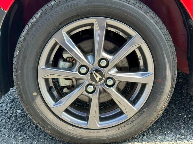 タント ファンクロス　両側Ｐドア　９インチディスプレイオーディオ　衝突被害軽減ブレーキ　フルセグ　Ｂｌｕｅｔｏｏｔｈ　ＨＤＭＩ接続　バックカメラ　スマートアシスト　シートヒーター　ＬＥＤヘッドライト・フォグ　禁煙車　記録簿（19枚目）