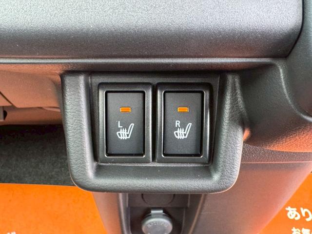 スペーシアカスタム ハイブリッドＸＳ　デュアルセンサーブレーキサポートＩＩ　両側Ｐドア　レーダークルーズ　レーンアシスト　レーンアラート　ハンドルヒーター　ヘッドアップディスプレイ　コーナーセンサー　フォグＬＥＤ　禁煙車　新車保証書（6枚目）