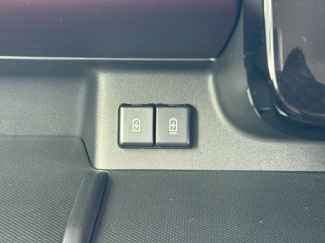 スペーシアカスタム ハイブリッドＸＳ　デュアルセンサーブレーキサポートＩＩ　両側Ｐドア　レーダークルーズ　レーンアシスト　レーンアラート　ハンドルヒーター　ヘッドアップディスプレイ　コーナーセンサー　フォグＬＥＤ　禁煙車　新車保証書（7枚目）