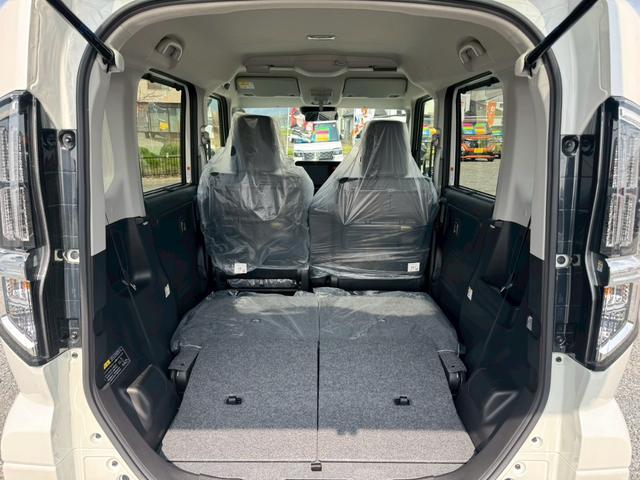 スペーシアカスタム ハイブリッドＸＳ　デュアルセンサーブレーキサポートＩＩ　両側Ｐドア　レーダークルーズ　レーンアシスト　レーンアラート　ハンドルヒーター　ヘッドアップディスプレイ　コーナーセンサー　フォグＬＥＤ　禁煙車　新車保証書（15枚目）