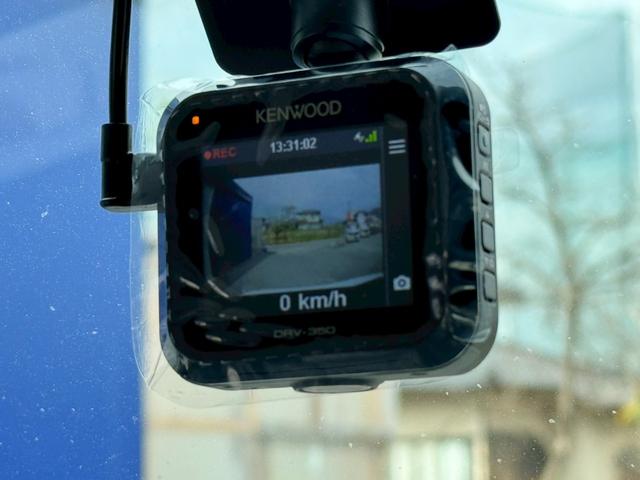 ムーヴキャンバス ストライプスＸ　両側Ｐドア　衝突被害軽減ブレーキ　メモリーナビ　フルセグ　Ｂｌｕｅｔｏｏｔｈ　ＨＤＭＩ接続　ＤＶＤ再生　ステリモ　バックカメラ　ドラレコ　アイドリングストップ　スマートキー　プッシュスタート　禁煙車（16枚目）