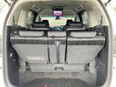 トランクルームになります☆そのままでももちろん広いです!ですが、シートを倒すことによってさらに広くなります!!これだったら大きな荷物も載せれますし、たくさんお買い物をしても安心ですね!!