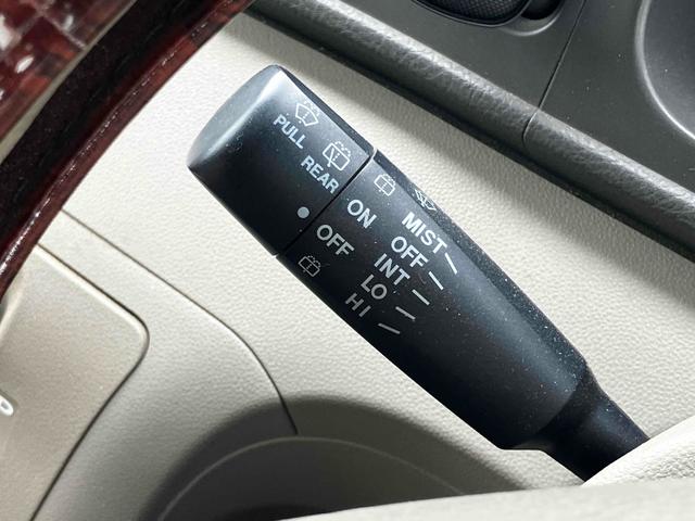 アトレーワゴン カスタムターボＲ　両側スライドドア　キーレスエントリー　電動格納ミラー　ベンチシート　ターボ　ＡＴ　盗難防止システム　ＡＢＳ　ＣＤ　アルミホイール　衝突安全ボディ　エアコン　パワーステアリング　パワーウィンドウ（8枚目）