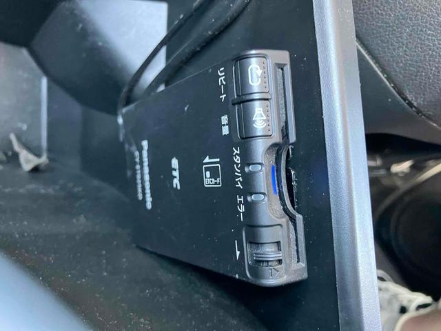 Ｎ－ＢＯＸ Ｇ　ＳＳパッケージ　ＥＴＣ　両側電動スライドドア　ナビ　ＴＶ　スマートキー　アイドリングストップ　電動格納ミラー　ＣＶＴ　盗難防止システム　ＡＢＳ　ＥＳＣ　ＣＤ　ＤＶＤ再生　ＵＳＢ　ミュージックプレイヤー接続可（7枚目）