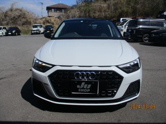 Ａ１スポーツバック ３５ＴＦＳＩ　アドバンスド　法人ワンオーナー車　純正ナビ　ＴＶ　スマートキー（3枚目）