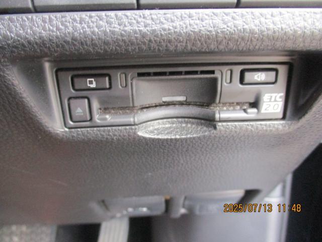 ＲＡＶ４ アドベンチャー　オフロードパッケージＩＩ　ワンオーナー車　純正ナビ　全方位カメラ　フルセグＴＶ　ＥＴＣ　パワーバックドア　ステアリングヒーター　オートハイビーム　シートヒーター　シートクーラー　デジタルインナーミラー　ドライブレコーダー（15枚目）