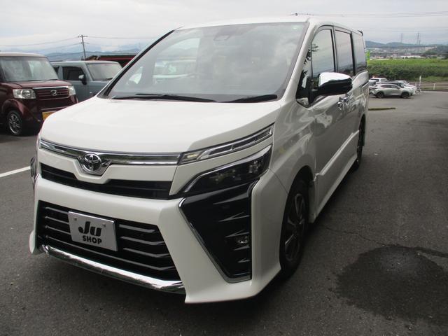ヴォクシー ＺＳ　煌ＩＩＩ　禁煙車　純正ナビ　両側パワースライドドア　オートハイビーム　安全装備　ＥＴＣ　ドライブレコーダー　クルーズコントロール　ステアリングリモコン（5枚目）