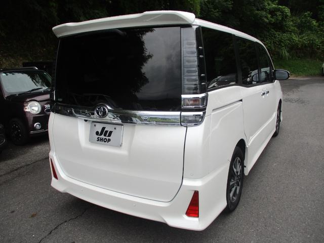 ヴォクシー ＺＳ　煌ＩＩＩ　禁煙車　純正ナビ　両側パワースライドドア　オートハイビーム　安全装備　ＥＴＣ　ドライブレコーダー　クルーズコントロール　ステアリングリモコン（8枚目）