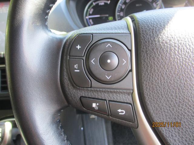 エスクァイア ハイブリッドＸｉ　純正９インチナビ　フリップダウンモニター　両側パワースライドドア　シートカバー　安全装備　プッシュスタート　シートヒーター　オートライト　ステアリングリモコン（20枚目）