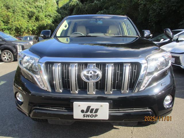 ランドクルーザープラド TX Lパッケージ 禁煙車 ベージュシート 7人乗り パワーシート スペアキー 純正7インチナビ プッシュスタート 電格ミラー ETC(3枚目)