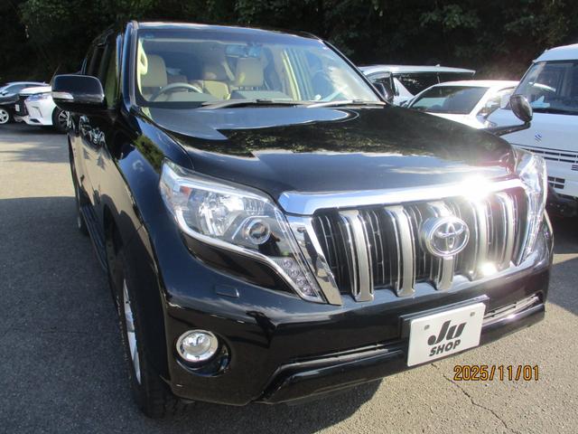 ランドクルーザープラド TX Lパッケージ 禁煙車 ベージュシート 7人乗り パワーシート スペアキー 純正7インチナビ プッシュスタート 電格ミラー ETC(4枚目)