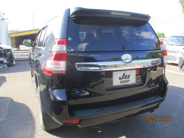 ランドクルーザープラド TX Lパッケージ 禁煙車 ベージュシート 7人乗り パワーシート スペアキー 純正7インチナビ プッシュスタート 電格ミラー ETC(7枚目)