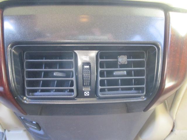 ランドクルーザープラド TX Lパッケージ 禁煙車 ベージュシート 7人乗り パワーシート スペアキー 純正7インチナビ プッシュスタート 電格ミラー ETC(20枚目)