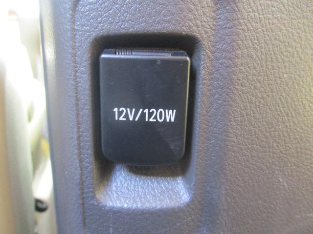 ランドクルーザープラド TX Lパッケージ 禁煙車 ベージュシート 7人乗り パワーシート スペアキー 純正7インチナビ プッシュスタート 電格ミラー ETC(21枚目)
