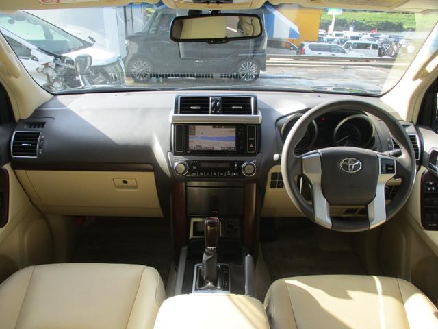 ランドクルーザープラド TX Lパッケージ 禁煙車 ベージュシート 7人乗り パワーシート スペアキー 純正7インチナビ プッシュスタート 電格ミラー ETC(23枚目)