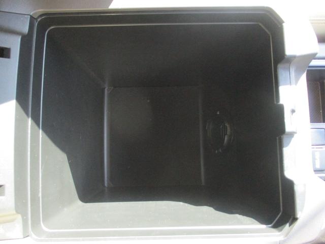 ランドクルーザープラド TX Lパッケージ 禁煙車 ベージュシート 7人乗り パワーシート スペアキー 純正7インチナビ プッシュスタート 電格ミラー ETC(26枚目)