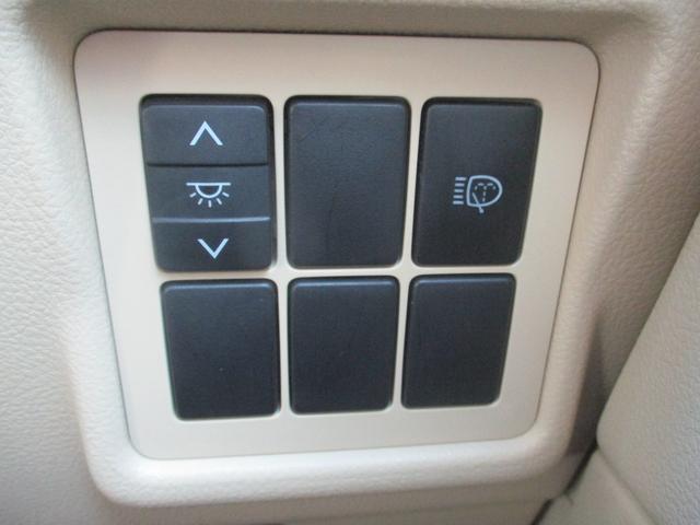 ランドクルーザープラド TX Lパッケージ 禁煙車 ベージュシート 7人乗り パワーシート スペアキー 純正7インチナビ プッシュスタート 電格ミラー ETC(35枚目)