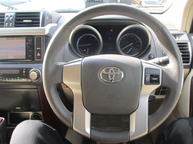 ランドクルーザープラド TX Lパッケージ 禁煙車 ベージュシート 7人乗り パワーシート スペアキー 純正7インチナビ プッシュスタート 電格ミラー ETC(42枚目)