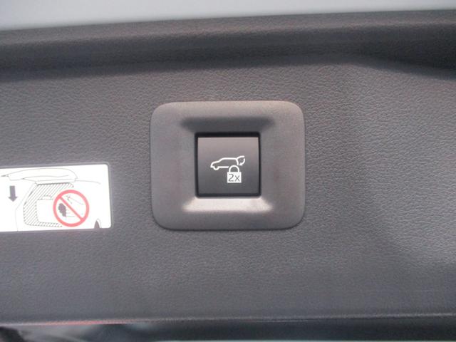 アルファード Z ワンオーナー車 禁煙車 パワーバックドア フリップダウンモニター 両側パワースライドドア パワーシート 置くだけ充電 ETC2.0 デジタルインナーミラー 全方位カメラ フルセグTV(10枚目)