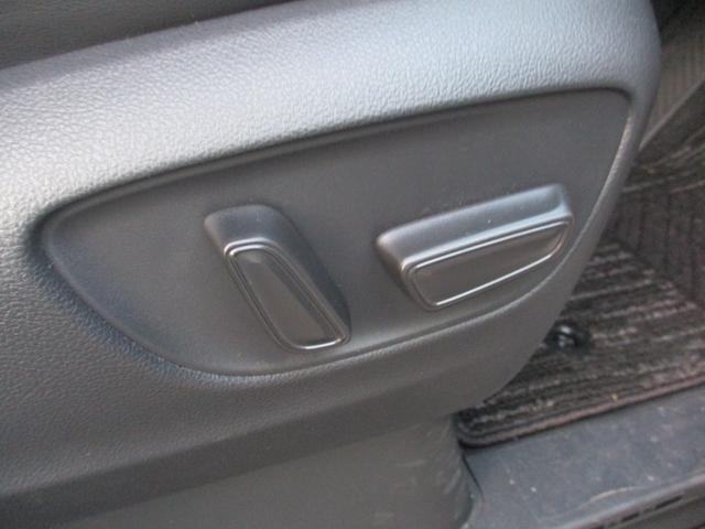 アルファード Z ワンオーナー車 禁煙車 パワーバックドア フリップダウンモニター 両側パワースライドドア パワーシート 置くだけ充電 ETC2.0 デジタルインナーミラー 全方位カメラ フルセグTV(19枚目)