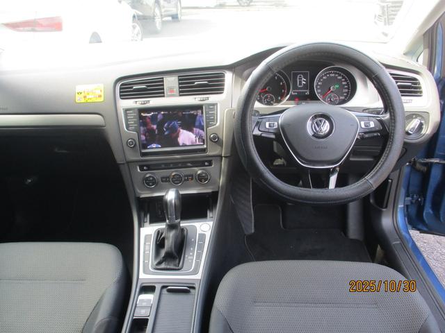 ゴルフ ＴＳＩコンフォートライン　クルーズコントロール　ステアリングリモコン　フルセグＴＶ　プッシュスタート（11枚目）