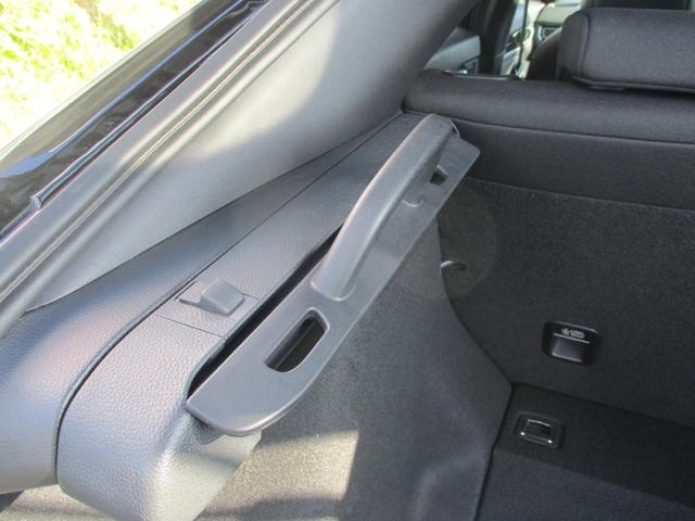 シビック LX ワンオーナー車 禁煙車 シートヒーター クルーズコントロール ETC2.0 アイドリングストップ ドライブレコーダー パドルシフト BSM バックカメラ ステアリングリモコン ブレーキホールド(10枚目)