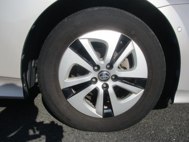 プリウス Aプレミアム 純正9インチナビ バックカメラ AC100V シートヒーター ドライブレコーダー ETC HUD オートハイビーム パワーシート ステアリングリモコン クルーズコントロール(30枚目)