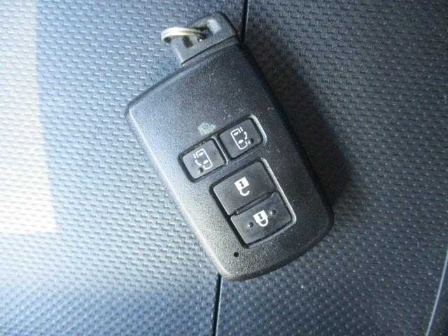 アルファード ２．５Ｓ　ワンオーナー車　純正ナビ　フルセグＴＶ　フリップダウンモニター　ＴＶキャンセラー　ＥＴＣ　両側パワースライド　ドアクルーズコントロール　ステアリングリモコン（23枚目）