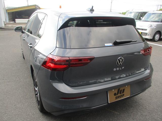 ゴルフ TDIアクティブアドバンス ワンオーナー車 禁煙車 パドルシフト クルーズコントロール ステアリングリモコン クリアランスソナー 全方位カメラ ETC2.0(8枚目)