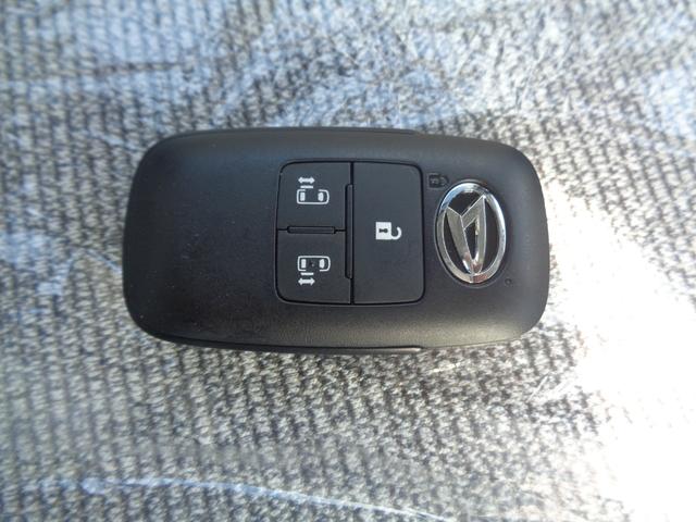 ムーヴキャンバス ストライプスＸ　ツートンカラー　社外７インチナビ　バックカメラ　ドライブレコーダー　両側パワースライドドア（17枚目）