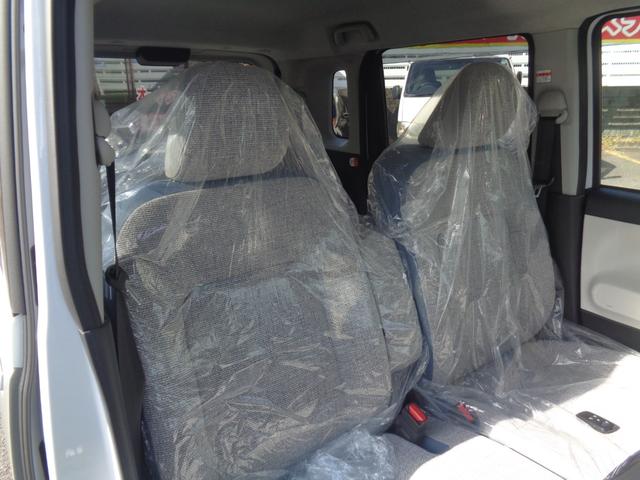 ムーヴキャンバス ストライプスＸ　ツートンカラー　社外７インチナビ　バックカメラ　ドライブレコーダー　両側パワースライドドア（18枚目）