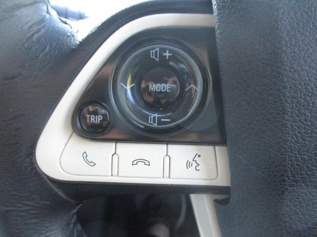 プリウス Ａ　禁煙車　純正９インチナビ　バックカメラ　ＥＴＣ　ＨＵＤ　オートハイビーム　ステアリングリモコン（20枚目）