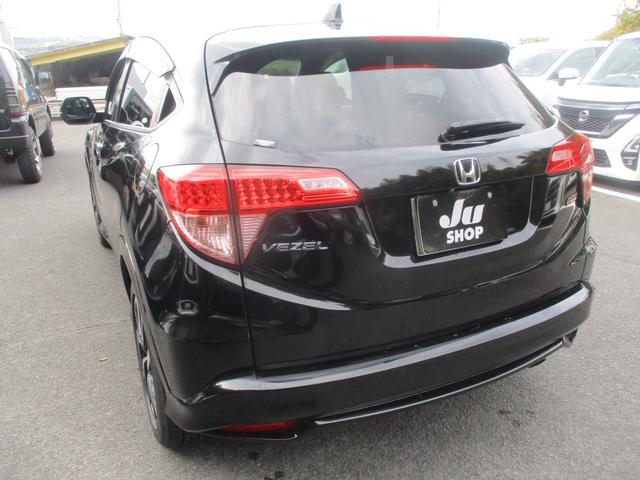 ヴェゼル ＲＳ・ホンダセンシング　ワンオーナー車　禁煙車　純正８インチナビ　バックカメラ　シートヒーター　安全装備　電格ミラー　スペアキー　ステアリングリモコン　クルーズコントロール　ＥＴＣ（7枚目）