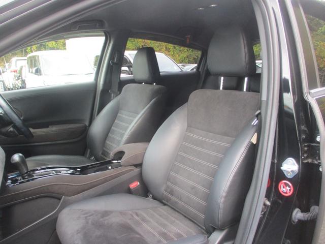 ヴェゼル ＲＳ・ホンダセンシング　ワンオーナー車　禁煙車　純正８インチナビ　バックカメラ　シートヒーター　安全装備　電格ミラー　スペアキー　ステアリングリモコン　クルーズコントロール　ＥＴＣ（10枚目）