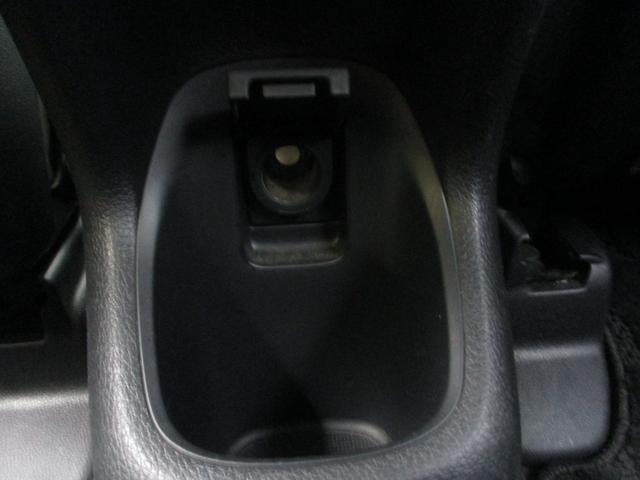 ヴェゼル ＲＳ・ホンダセンシング　ワンオーナー車　禁煙車　純正８インチナビ　バックカメラ　シートヒーター　安全装備　電格ミラー　スペアキー　ステアリングリモコン　クルーズコントロール　ＥＴＣ（12枚目）