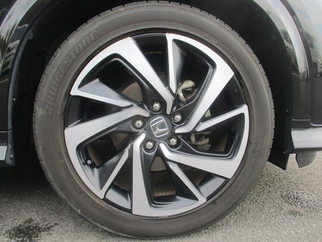 ヴェゼル ＲＳ・ホンダセンシング　ワンオーナー車　禁煙車　純正８インチナビ　バックカメラ　シートヒーター　安全装備　電格ミラー　スペアキー　ステアリングリモコン　クルーズコントロール　ＥＴＣ（33枚目）