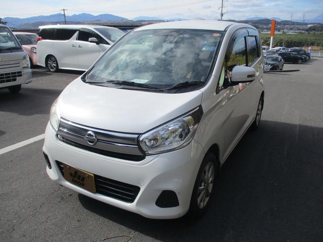 デイズ Ｘ　モカセレクション　禁煙車　純正７インチナビ　バックカメラ　スペアキー　アイドリングストップ　電格ミラー　ステアリングリモコン　プッシュスタート（3枚目）