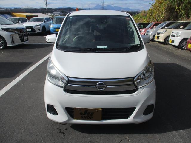 デイズ Ｘ　モカセレクション　禁煙車　純正７インチナビ　バックカメラ　スペアキー　アイドリングストップ　電格ミラー　ステアリングリモコン　プッシュスタート（4枚目）