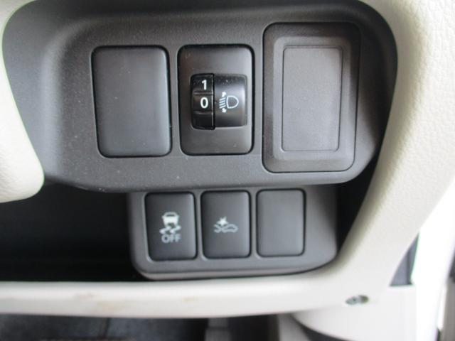 デイズ Ｘ　モカセレクション　禁煙車　純正７インチナビ　バックカメラ　スペアキー　アイドリングストップ　電格ミラー　ステアリングリモコン　プッシュスタート（14枚目）