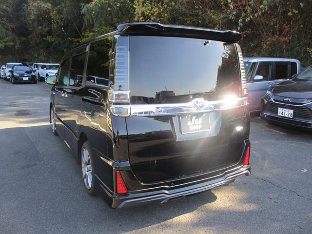 ヴォクシー ハイブリッドZS 煌II アルパインナビ アルパイン後席モニター フルセグTV バックカメラ シートカバー 両側パワースライドドア ETC オートハイビーム 安全装備 プッシュスタート シートヒーター ステアリングリモコン(8枚目)