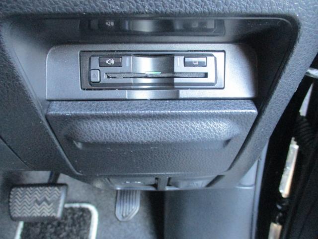 ヴォクシー ハイブリッドZS 煌II アルパインナビ アルパイン後席モニター フルセグTV バックカメラ シートカバー 両側パワースライドドア ETC オートハイビーム 安全装備 プッシュスタート シートヒーター ステアリングリモコン(15枚目)