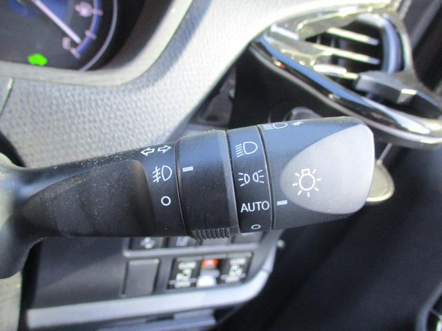 ヴォクシー ハイブリッドZS 煌II アルパインナビ アルパイン後席モニター フルセグTV バックカメラ シートカバー 両側パワースライドドア ETC オートハイビーム 安全装備 プッシュスタート シートヒーター ステアリングリモコン(24枚目)