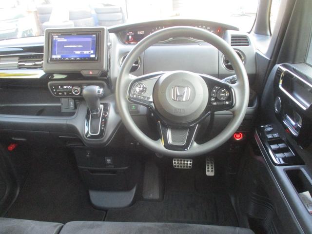 Ｎ－ＢＯＸカスタム Ｌ　ワンオーナー車　禁煙車　片側パワースライド　バックカメラ　社外７インチナビ　ドライブレコーダー　クルーズコントロール　ステアリングリモコン　安全装備　オートライト　シートヒーター（11枚目）