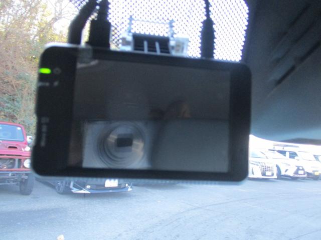 アルトラパン Ｌ　ワンオーナー車　禁煙車　社外ナビ　ＴＶ　Ｂｌｕｅｔｏｏｔｈ　ＣＤ、ＤＶＤ　ＥＴＣ　バックカメラ　　前後ドライブレコーダー　シートヒーター　フォグランプ（18枚目）