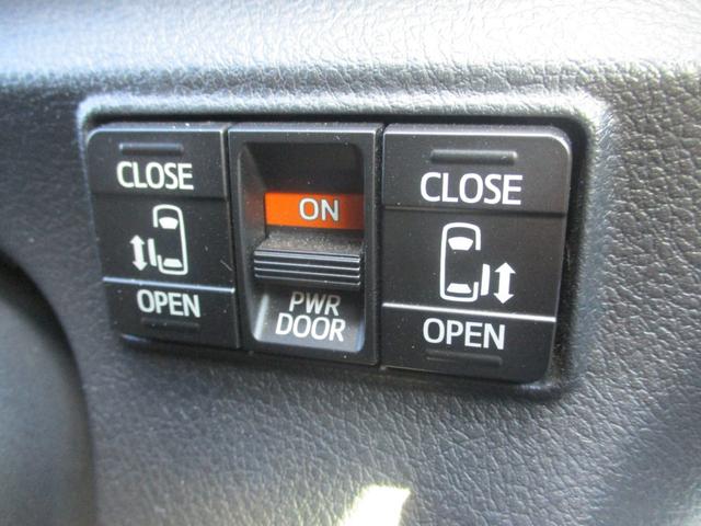 シエンタ Ｇ　クエロ　ワンオーナー車　禁煙車　モデリスタ　スペアキー　純正９インチナビ　フルセグＴＶ　ＴＶキャンセラー　全方位カメラ　両側パワースライドドア　ＥＴＣ　オートハイビーム　ステアリングリモコン（18枚目）